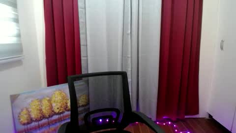 Snapshot of baby_love143 chatting on 05-13-26, 02:09 sky online show from 05-13-26, 02:09