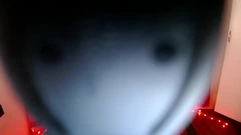 Snapshot of baby_love143 chatting on 05-14-26, 01:01 sky online show from 05-14-26, 01:01