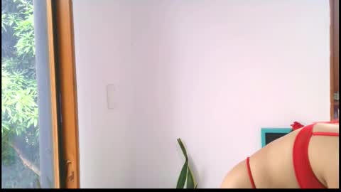 Snapshot of baby_nahomy_sex chatting on 10-25-25, 02:46 NAHOMY online show from 10-25-25, 02:46
