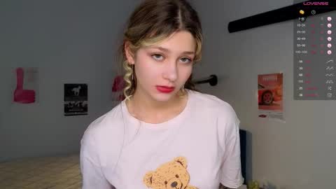 Snapshot of baby_ruth chatting on 09-30-25, 08:36 Ruth online show from 09-30-25, 08:36