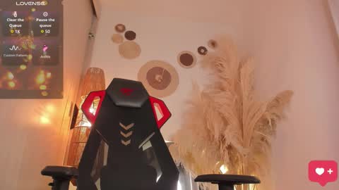 Snapshot of baby_smith chatting on 12-03-25, 03:03 FOLLOW ME online show from 12-03-25, 03:03