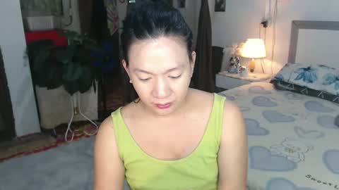 Snapshot of babyamandaxx chatting on 10-06-25, 05:21 AMANDA online show from 10-06-25, 05:21