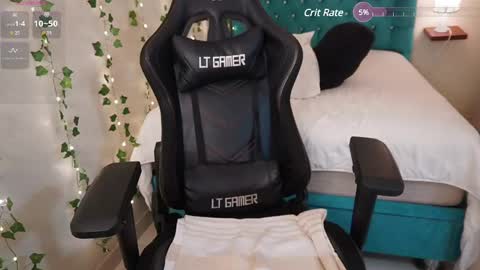 Instagram  online show from 02-12-25, 12:05