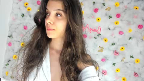 Aylin  online show from 02-26-25, 07:42