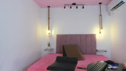 babybrown__ online show from 11-26-25, 05:25