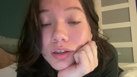 Snapshot of babybunnny chatting on 02-21-26, 12:44 ava online show from 02-21-26, 12:44