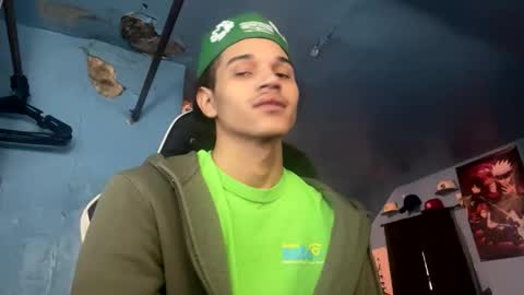 Snapshot of babyd0103 chatting on 12-13-24, 12:50 babyD online show from 12-13-24, 12:50