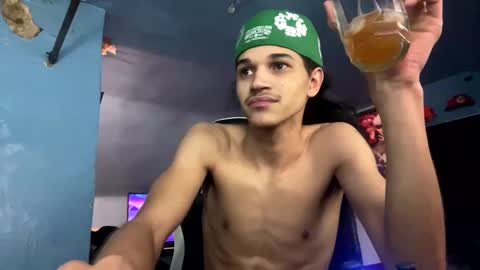 Snapshot of babyd0103 chatting on 12-15-24, 07:57 babyD online show from 12-15-24, 07:57