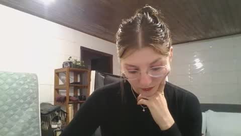 Snapshot of babydemon6 chatting on 05-11-26, 11:35 babydemon6 online show from 05-11-26, 11:35