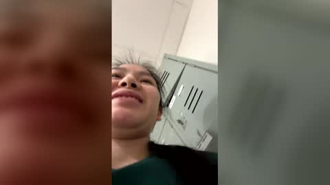 Snapshot of babydoll1022 chatting on 12-03-25, 05:33 babydoll1022 online show from 12-03-25, 05:33