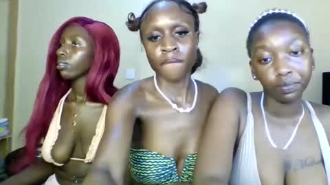 Snapshot of babydoll_230 chatting on 04-28-26, 03:17 Babydoll 230 online show from 04-28-26, 03:17