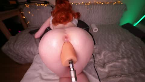 Snapshot of babydoll_laura chatting on 10-29-25, 04:20 babydoll_laura online show from 10-29-25, 04:20