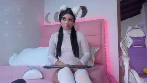 mia online show from 11-10-25, 06:40