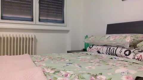 BabyElodie12 online show from 09-23-25, 11:13