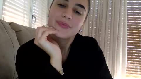 BabyElodie12 online show from 09-30-25, 11:26