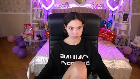 Sasha online show from 02-08-25, 02:47