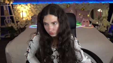 Snapshot of babyflowerr chatting on 05-04-26, 06:59 Sasha online show from 05-04-26, 06:59