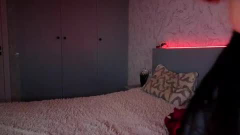 Snapshot of babyforyou2025 chatting on 11-29-25, 03:04 Mila online show from 11-29-25, 03:04