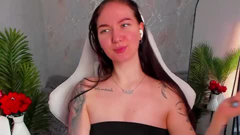 Sophia online show from 04-28-26, 01:26