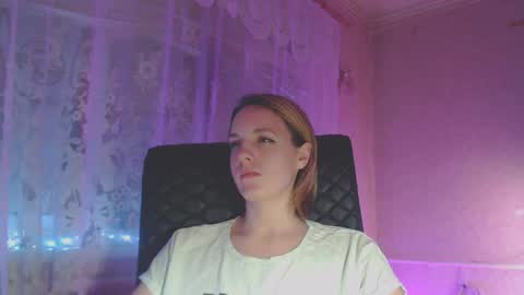 Snapshot of babymuro4ka chatting on 01-25-25, 03:40 Sonya online show from 01-25-25, 03:40