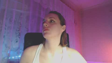 Snapshot of babymuro4ka chatting on 01-31-25, 03:09 Sonya online show from 01-31-25, 03:09