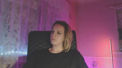 Snapshot of babymuro4ka chatting on 02-03-25, 03:53 Sonya online show from 02-03-25, 03:53