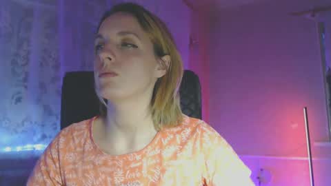 Snapshot of babymuro4ka chatting on 02-12-25, 04:12 Sonya online show from 02-12-25, 04:12