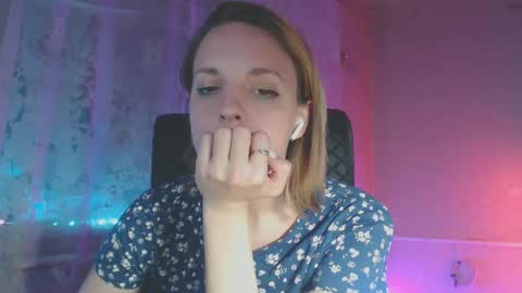 Snapshot of babymuro4ka chatting on 02-22-25, 03:34 Sonya online show from 02-22-25, 03:34