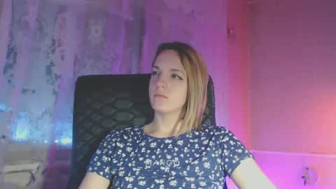 Snapshot of babymuro4ka chatting on 02-22-25, 11:35 Sonya online show from 02-22-25, 11:35