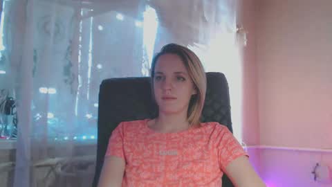 Snapshot of babymuro4ka chatting on 02-26-25, 06:15 Sonya online show from 02-26-25, 06:15