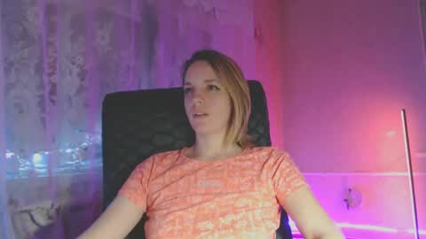 Snapshot of babymuro4ka chatting on 02-27-25, 02:32 Sonya online show from 02-27-25, 02:32