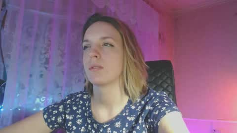 Snapshot of babymuro4ka chatting on 03-05-25, 02:03 Sonya online show from 03-05-25, 02:03