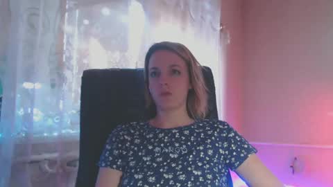 Snapshot of babymuro4ka chatting on 03-05-25, 05:18 Sonya online show from 03-05-25, 05:18