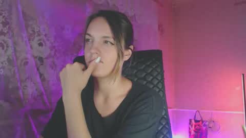 Snapshot of babymuro4ka chatting on 10-01-25, 05:08 Sonya online show from 10-01-25, 05:08