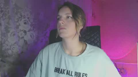 Snapshot of babymuro4ka chatting on 10-10-25, 05:12 Sonya online show from 10-10-25, 05:12