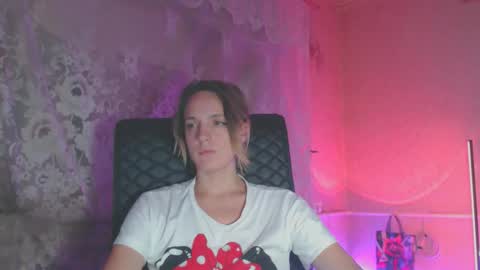 Snapshot of babymuro4ka chatting on 10-13-25, 06:41 Sonya online show from 10-13-25, 06:41