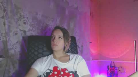 Snapshot of babymuro4ka chatting on 10-15-25, 08:20 Sonya online show from 10-15-25, 08:20