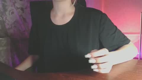 Snapshot of babymuro4ka chatting on 10-17-25, 04:53 Sonya online show from 10-17-25, 04:53