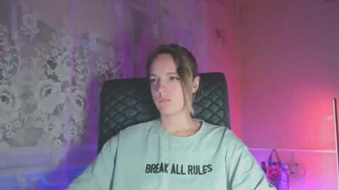 Snapshot of babymuro4ka chatting on 10-28-25, 07:05 Sonya online show from 10-28-25, 07:05