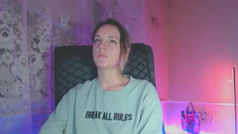 Snapshot of babymuro4ka chatting on 10-29-25, 06:53 Sonya online show from 10-29-25, 06:53