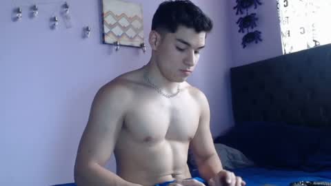 Snapshot of babytwunkz chatting on 10-28-25, 08:00 Hey Im Zayn good to see u here online show from 10-28-25, 08:00