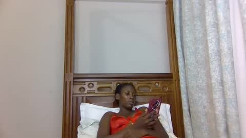 Snapshot of babytylerr chatting on 10-26-25, 05:30 babytylerr online show from 10-26-25, 05:30