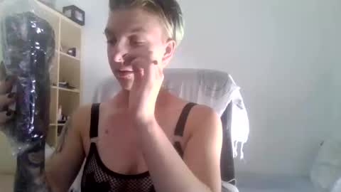 Honey online show from 09-22-25, 11:01