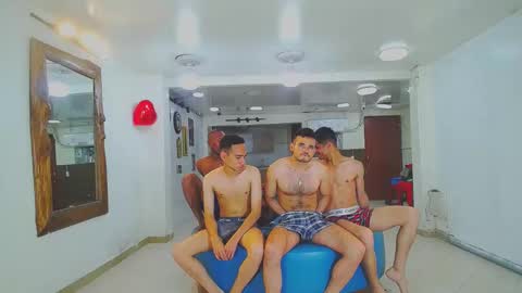 Snapshot of backyardigans chatting on 12-15-24, 12:06 backyardigans online show from 12-15-24, 12:06