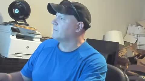 Snapshot of bad_boy4u2abuse chatting on 09-21-25, 12:34 bad_boy4u2abuse online show from 09-21-25, 12:34