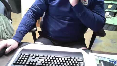 Snapshot of bad_dad158 chatting on 11-11-25, 01:05 bad_dad158 online show from 11-11-25, 01:05