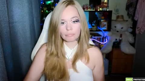 Lin online show from 12-13-25, 07:53