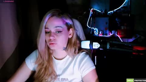 Lin online show from 02-22-26, 05:22