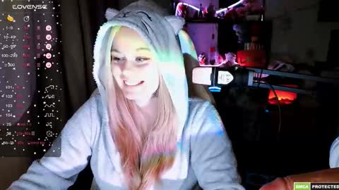 Lin online show from 02-23-26, 05:21