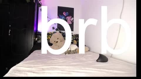 Snapshot of bad_girl_2003 chatting on 02-10-25, 08:00 Angeles online show from 02-10-25, 08:00